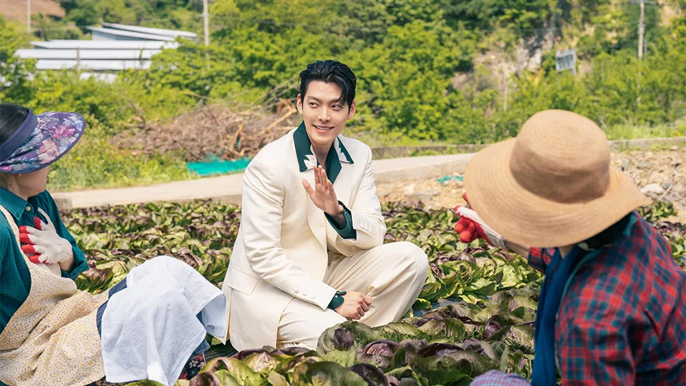 イブリースは次こそガヨンを堕落させるため、あの手この手を使ってガヨンの願いを叶えようとしますが……。