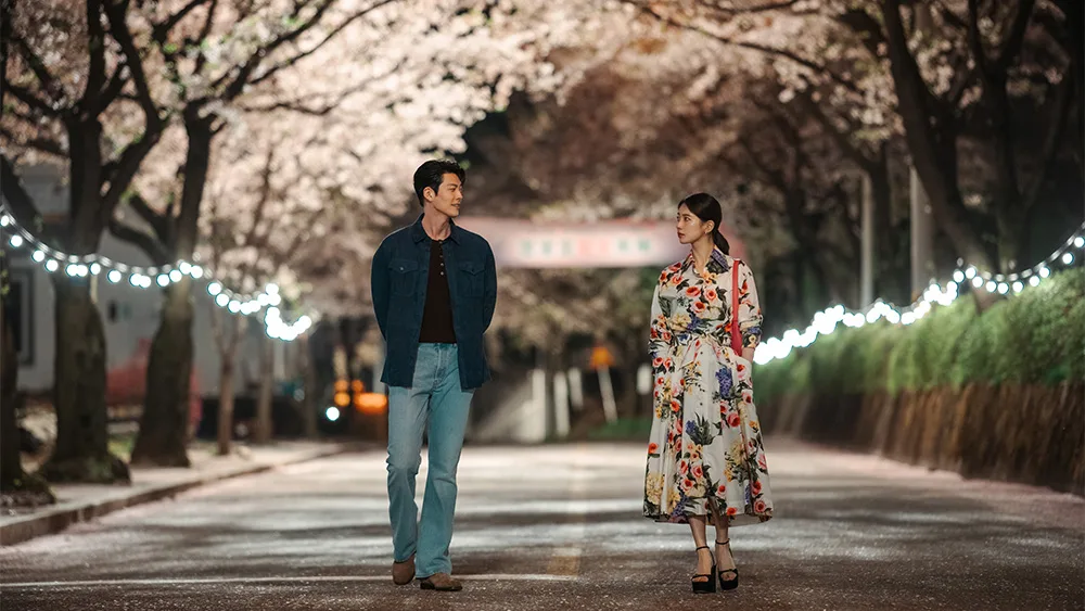 悪魔とサイコパスという一風変わった個性を持つ主人公2人の姿を、ファンタジー要素を盛り込んだロマンチックなラブコメとして楽しく深く描いています。