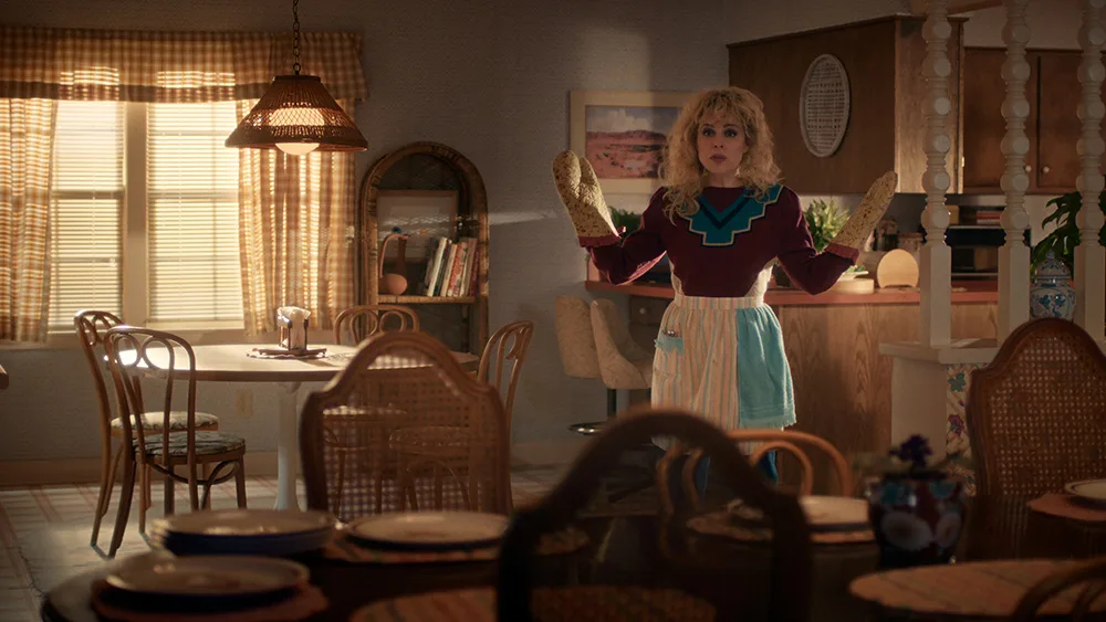 カレン・ウィーラー（カーラ・ブオノ）