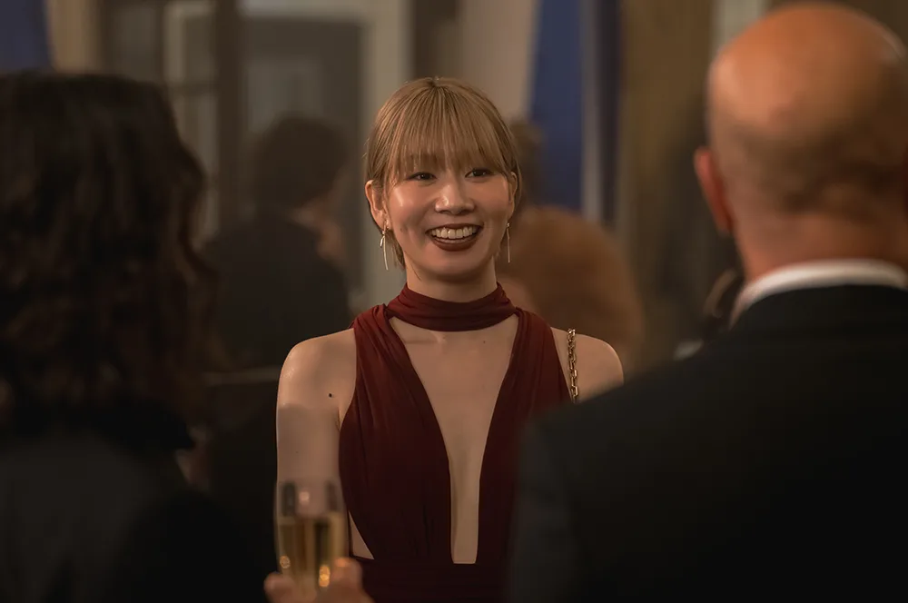 田嶋アキ(土居志央梨)